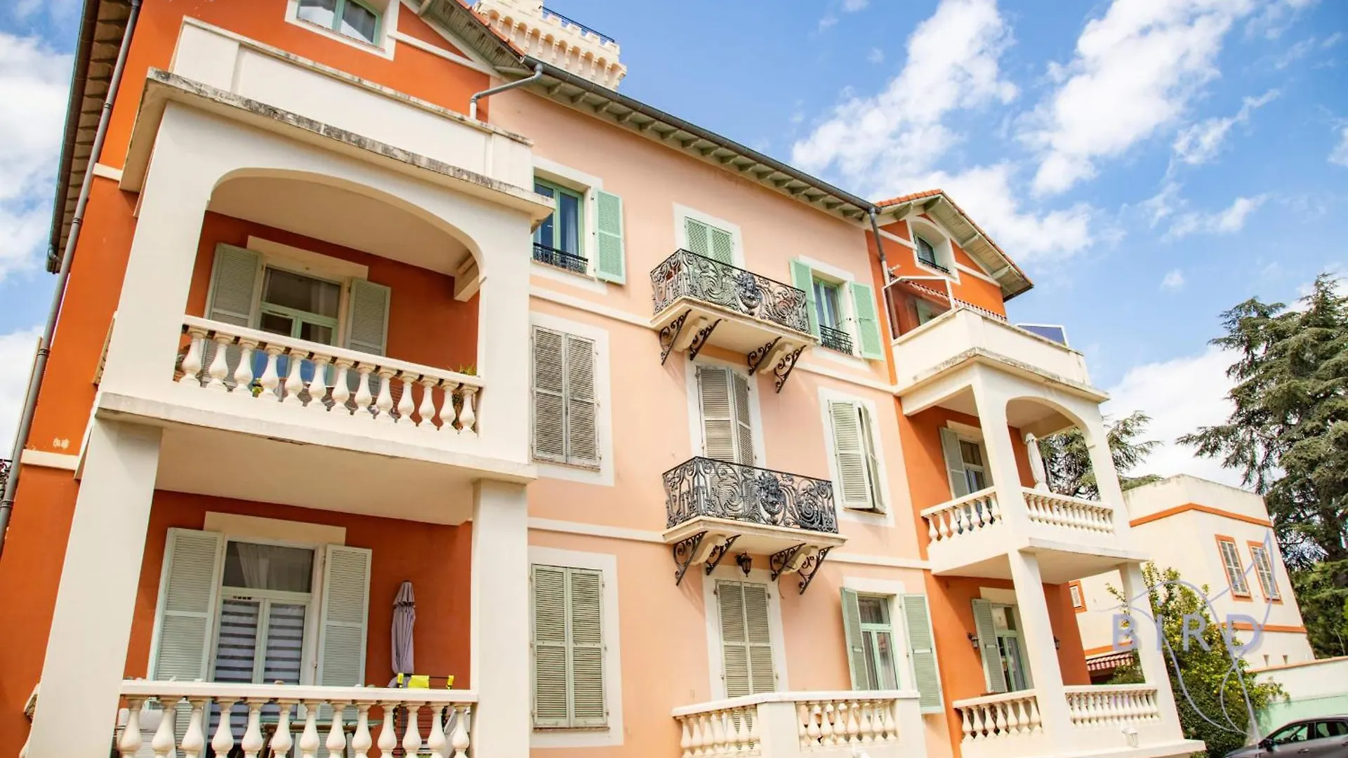 Charm And Authenticity Your Getaway In Cagnes-Sur-Mer! Francie
