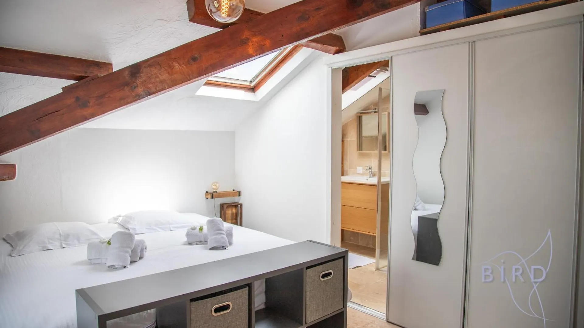 Charm And Authenticity Your Getaway In Cagnes-Sur-Mer! Francie